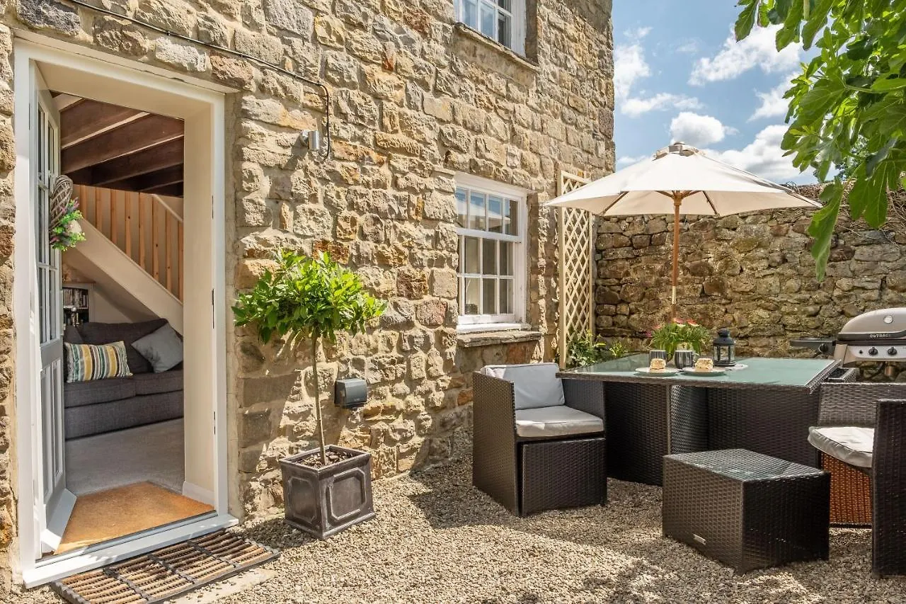 White Rose Cottage Constable Burton 0*,  United Kingdom